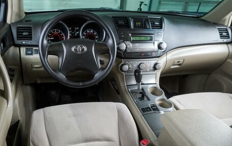 Toyota Highlander III, 2009 год, 1 674 000 рублей, 6 фотография