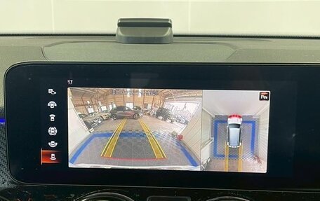 Mercedes-Benz GLB, 2022 год, 3 000 000 рублей, 13 фотография