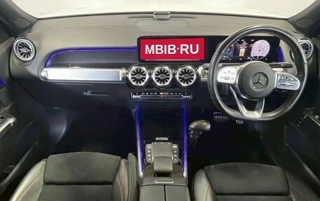 Mercedes-Benz GLB, 2022 год, 3 000 000 рублей, 10 фотография