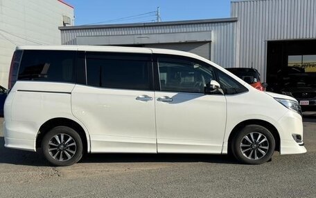 Toyota Esquire I, 2021 год, 2 130 007 рублей, 9 фотография