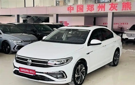 Volkswagen Bora, 2023 год, 1 300 000 рублей, 1 фотография