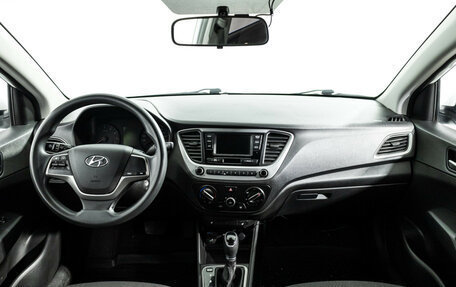 Hyundai Solaris II рестайлинг, 2018 год, 1 100 000 рублей, 13 фотография