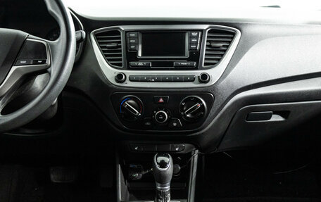 Hyundai Solaris II рестайлинг, 2018 год, 1 100 000 рублей, 14 фотография