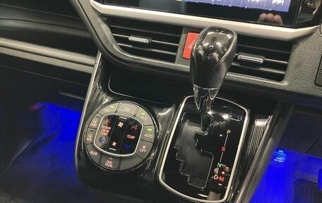 Toyota Esquire I, 2021 год, 1 821 027 рублей, 13 фотография