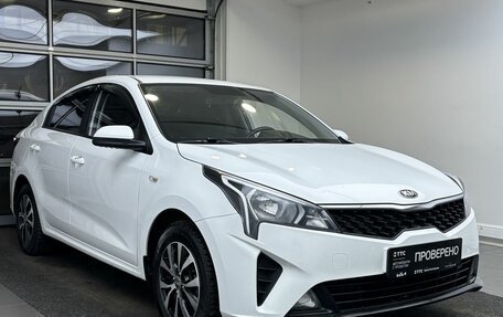 KIA Rio IV, 2021 год, 1 680 000 рублей, 3 фотография