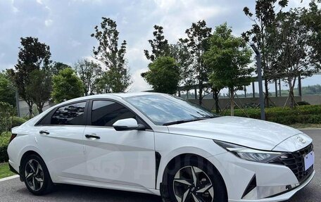 Hyundai Elantra, 2020 год, 1 800 000 рублей, 4 фотография