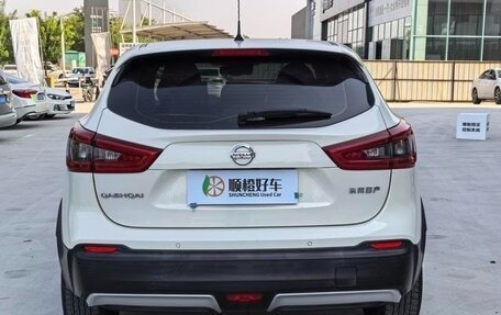 Nissan Qashqai, 2021 год, 1 900 012 рублей, 4 фотография