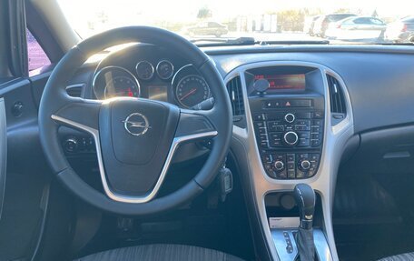 Opel Astra J, 2011 год, 555 000 рублей, 3 фотография