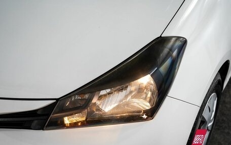 Toyota Vitz, 2015 год, 975 000 рублей, 17 фотография