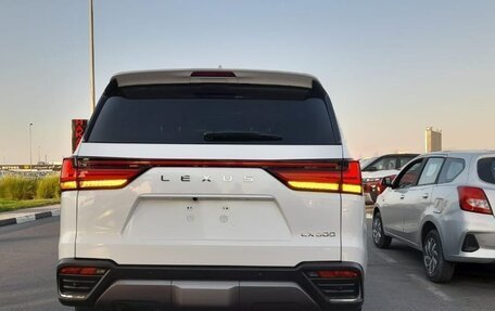 Lexus LX, 2025 год, 20 000 000 рублей, 6 фотография