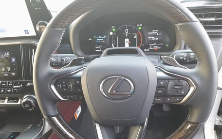 Lexus LX, 2025 год, 20 000 000 рублей, 18 фотография