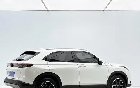 Honda Vezel, 2022 год, 1 685 000 рублей, 5 фотография