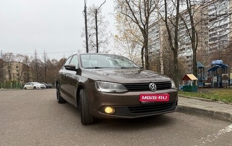 Volkswagen Jetta VI, 2012 год, 868 000 рублей, 1 фотография