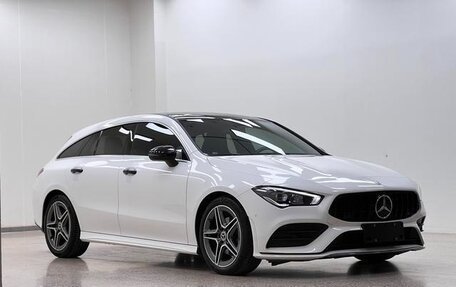Mercedes-Benz CLA, 2022 год, 2 400 300 рублей, 2 фотография
