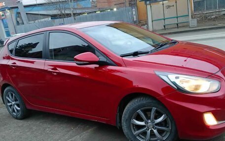 Hyundai Solaris II рестайлинг, 2012 год, 480 000 рублей, 2 фотография