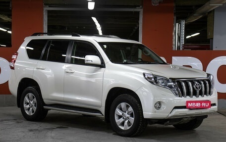 Toyota Land Cruiser Prado 150 рестайлинг 2, 2016 год, 3 549 000 рублей, 3 фотография
