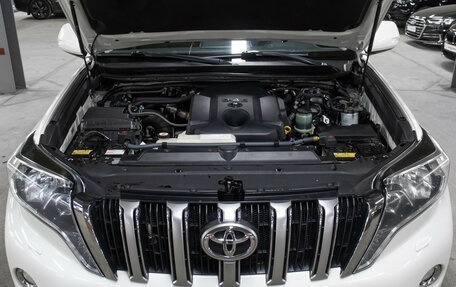 Toyota Land Cruiser Prado 150 рестайлинг 2, 2016 год, 3 549 000 рублей, 9 фотография