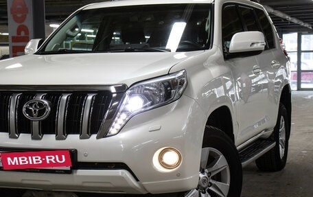 Toyota Land Cruiser Prado 150 рестайлинг 2, 2016 год, 3 549 000 рублей, 21 фотография
