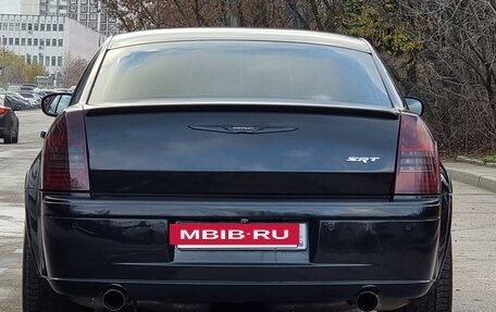 Chrysler 300C II, 2006 год, 3 300 000 рублей, 5 фотография