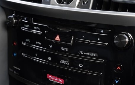 Lexus LX III, 2018 год, 8 899 999 рублей, 15 фотография