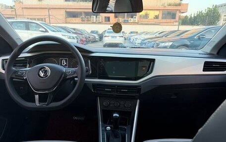 Volkswagen Polo, 2021 год, 1 000 000 рублей, 7 фотография