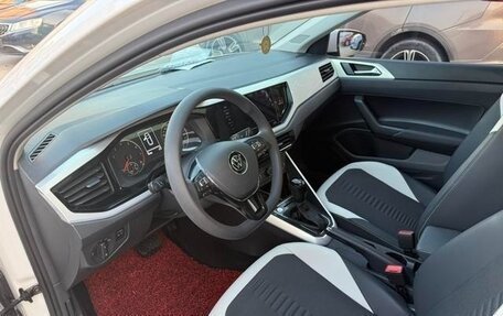 Volkswagen Polo, 2021 год, 1 000 000 рублей, 10 фотография