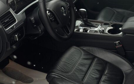 Volkswagen Touareg III, 2014 год, 2 400 000 рублей, 13 фотография