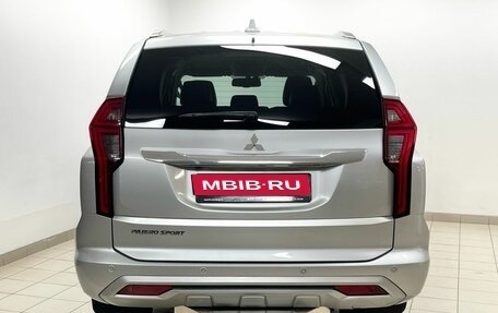 Mitsubishi Pajero Sport III рестайлинг, 2022 год, 4 120 000 рублей, 5 фотография