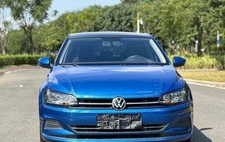 Volkswagen Polo, 2021 год, 1 000 000 рублей, 2 фотография