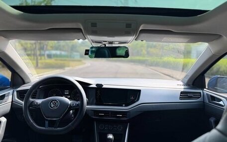 Volkswagen Polo, 2021 год, 1 000 000 рублей, 12 фотография