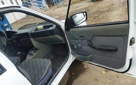 ИЖ 2126 «Ода», 2004 год, 230 000 рублей, 16 фотография