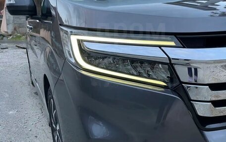 Honda Stepwgn IV, 2018 год, 2 485 000 рублей, 3 фотография