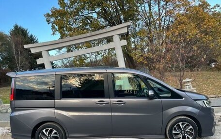 Honda Stepwgn IV, 2018 год, 2 485 000 рублей, 13 фотография