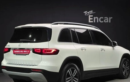 Mercedes-Benz GLB, 2022 год, 2 933 900 рублей, 3 фотография