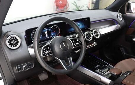 Mercedes-Benz GLB, 2021 год, 2 490 500 рублей, 8 фотография