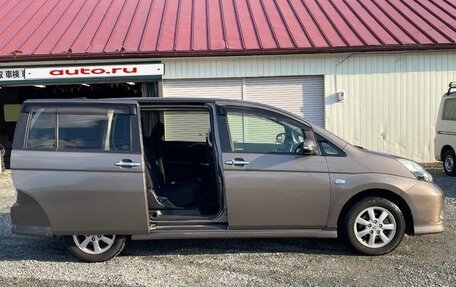 Toyota ISis I, 2015 год, 10 фотография