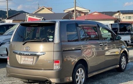 Toyota ISis I, 2015 год, 8 фотография