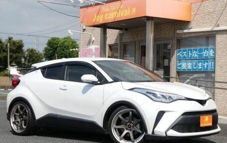 Toyota C-HR I рестайлинг, 2022 год, 1 732 000 рублей, 4 фотография