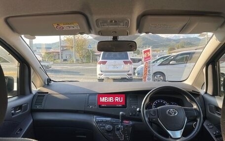 Toyota ISis I, 2015 год, 15 фотография