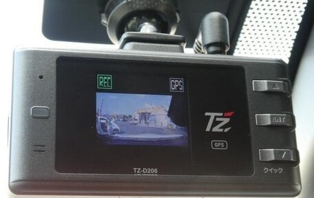 Toyota C-HR I рестайлинг, 2022 год, 1 732 000 рублей, 14 фотография