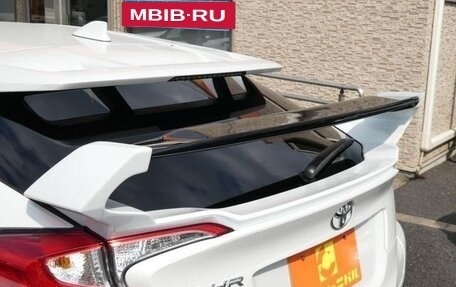 Toyota C-HR I рестайлинг, 2022 год, 1 732 000 рублей, 34 фотография