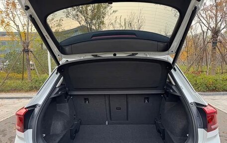 Volkswagen T-Roc I, 2022 год, 2 110 000 рублей, 15 фотография