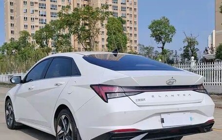 Hyundai Elantra, 2021 год, 1 610 000 рублей, 4 фотография