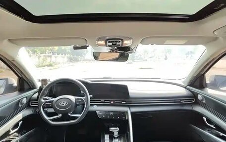 Hyundai Elantra, 2021 год, 1 610 000 рублей, 12 фотография