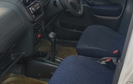 Suzuki Swift II, 2002 год, 350 000 рублей, 8 фотография