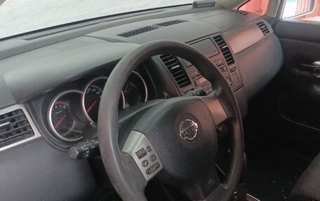 Nissan Tiida, 2011 год, 850 000 рублей, 9 фотография