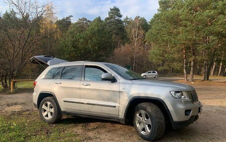 Jeep Grand Cherokee, 2012 год, 1 800 000 рублей, 2 фотография