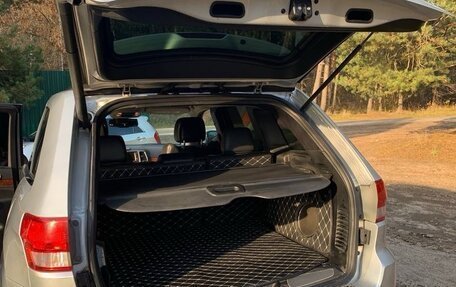 Jeep Grand Cherokee, 2012 год, 1 800 000 рублей, 13 фотография