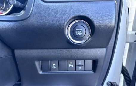 Suzuki Swift V, 2021 год, 1 500 000 рублей, 15 фотография