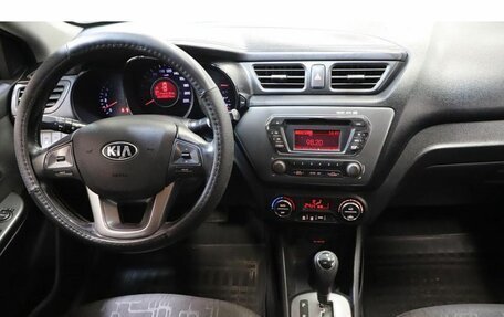 KIA Rio III рестайлинг, 2013 год, 819 000 рублей, 9 фотография